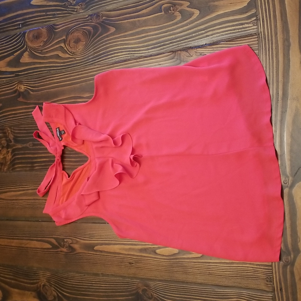 Express ruffled sleeveless top size medium